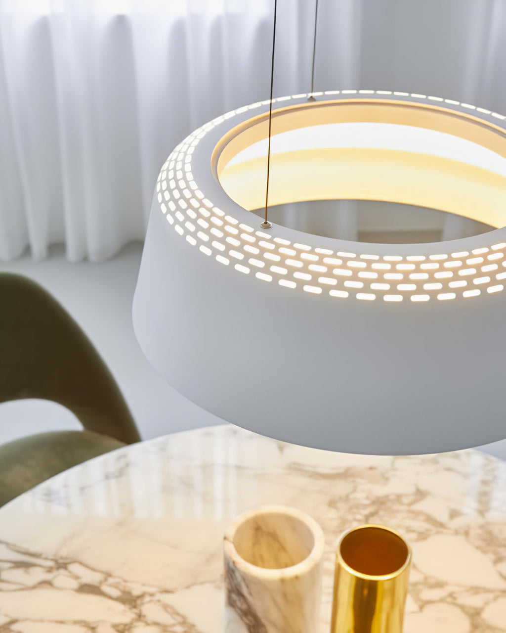 THISTLE CIRCLE HANGING ILLUMINATOR