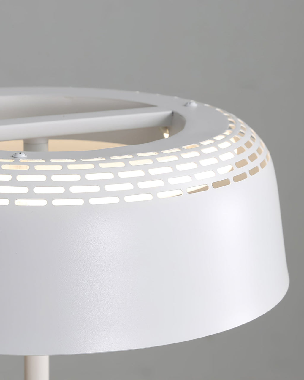 WINTHROP CIRCLE ILLUMINATOR