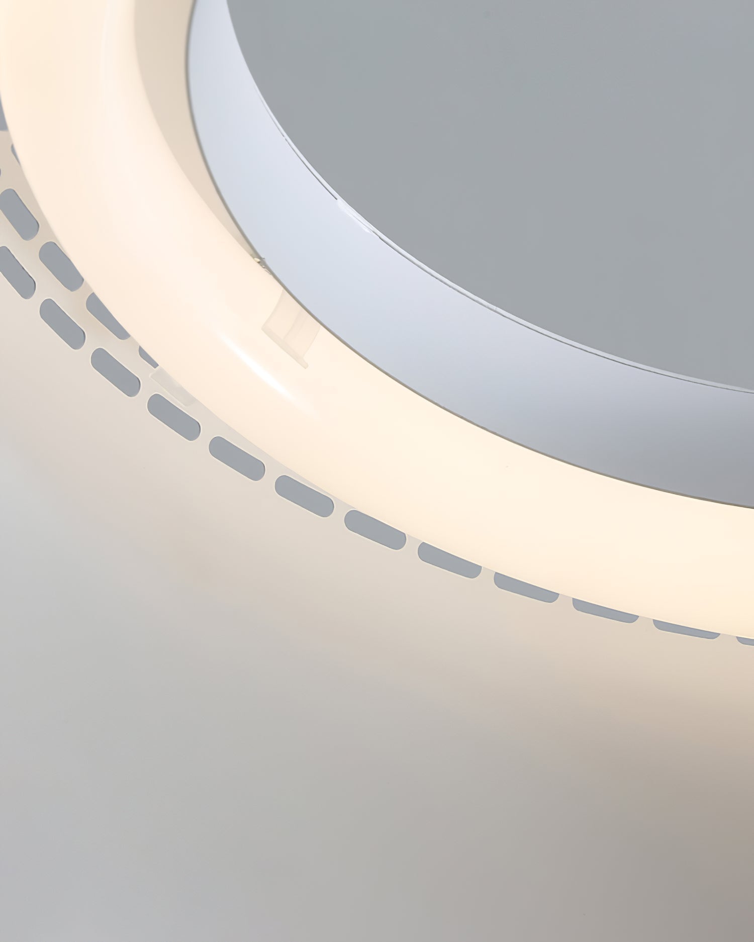 WINTHROP CIRCLE ILLUMINATOR