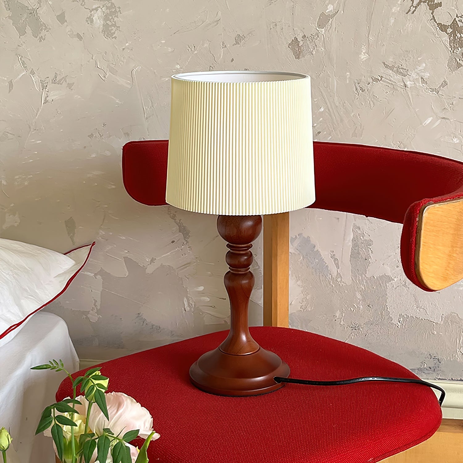 CHARLESTON HARBOR TABLE LAMP