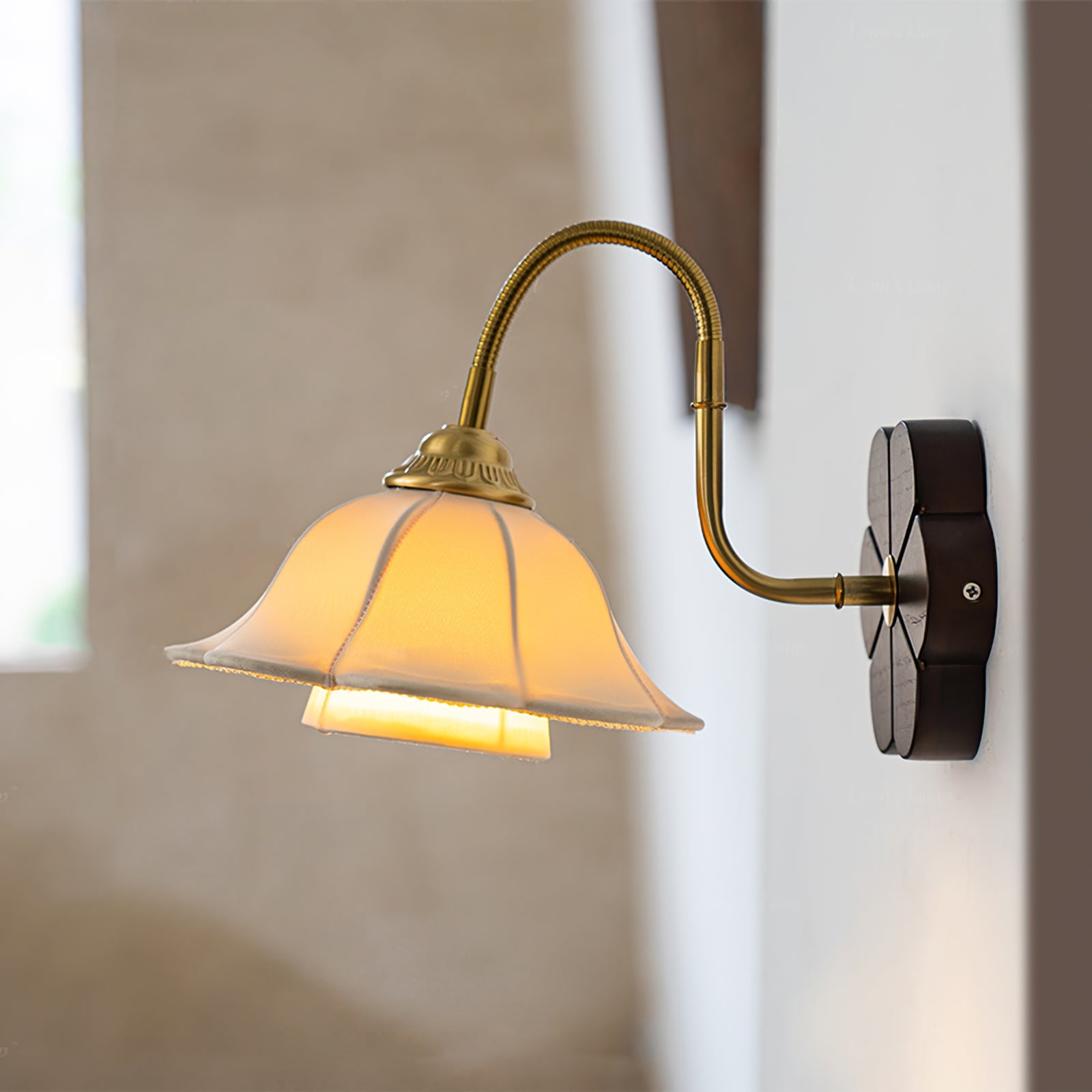 CHARLESTON FLORAL EMBELLISHED WALL SCONCE