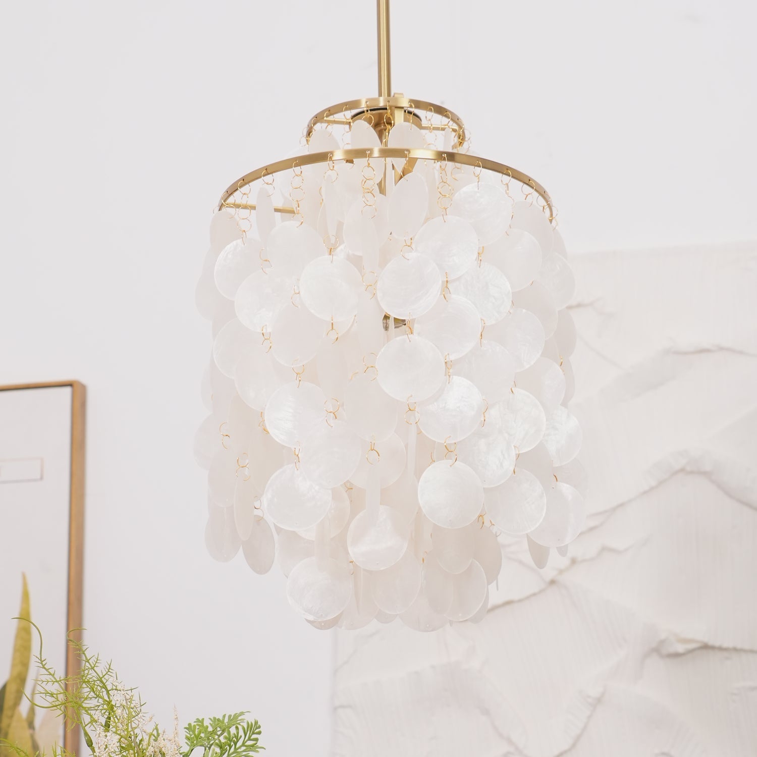 CORALINE COQUILLE HANGING LANTERN