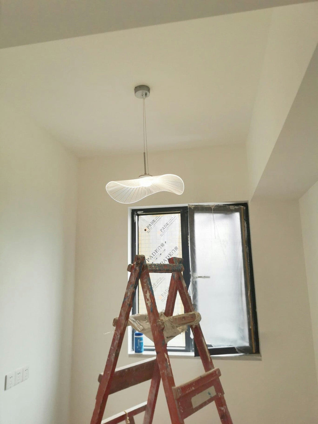 WINDSOR TIERED ORB PENDANT