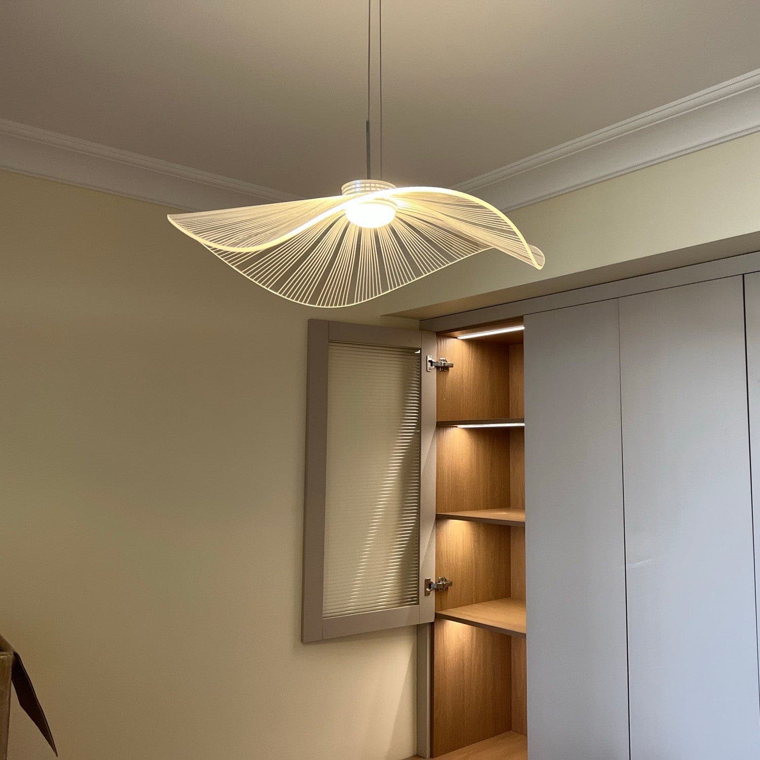 WINDSOR TIERED ORB PENDANT