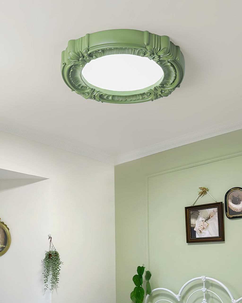 WINDSOR VINTAGE HANGING LANTERN