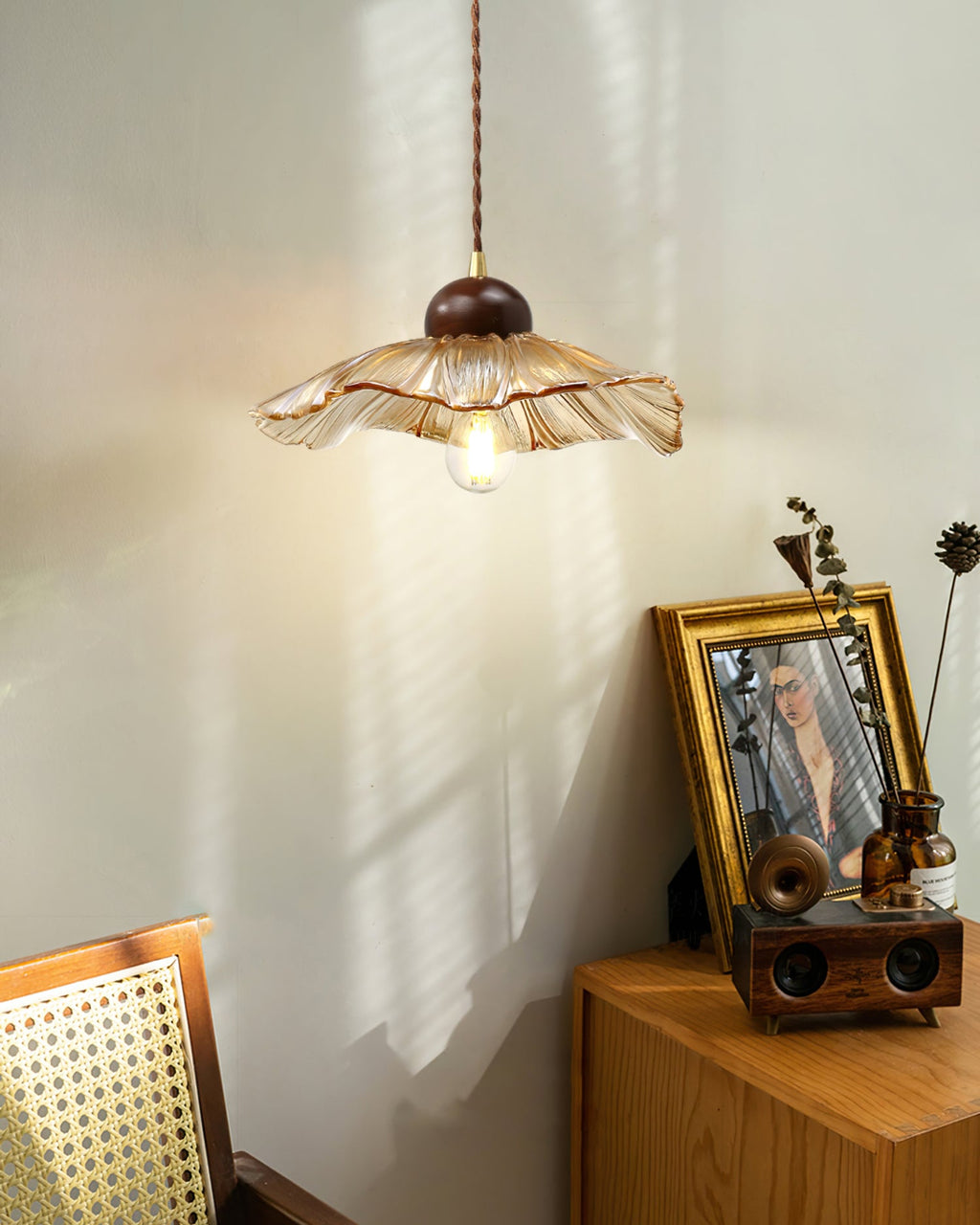 FLORENTINE PETAL HANGING LANTERN