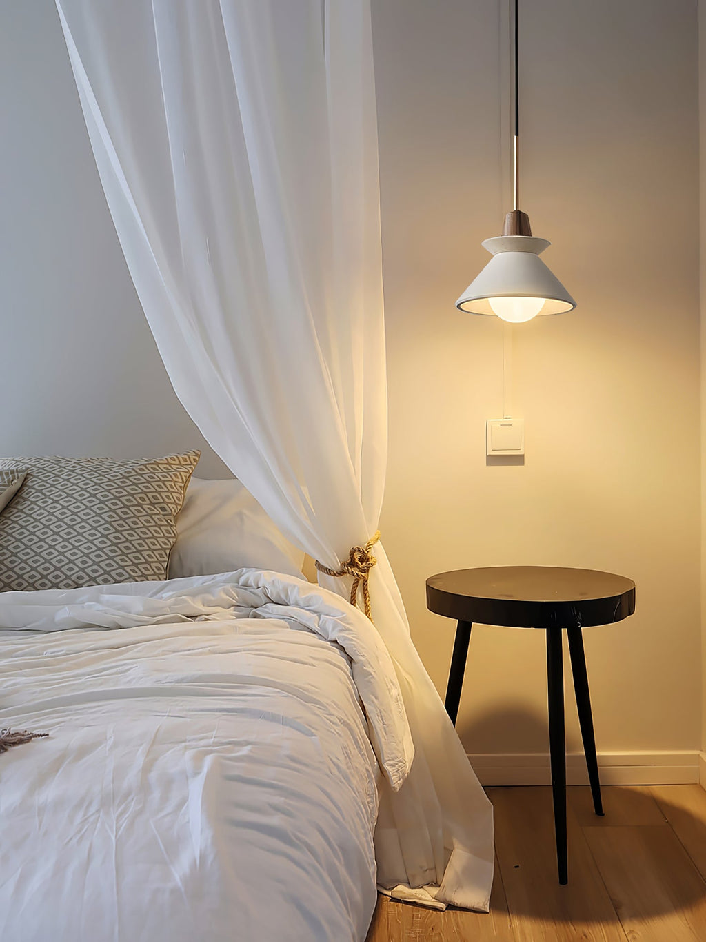 FENWICK NORDIC HANGING ILLUMINATION