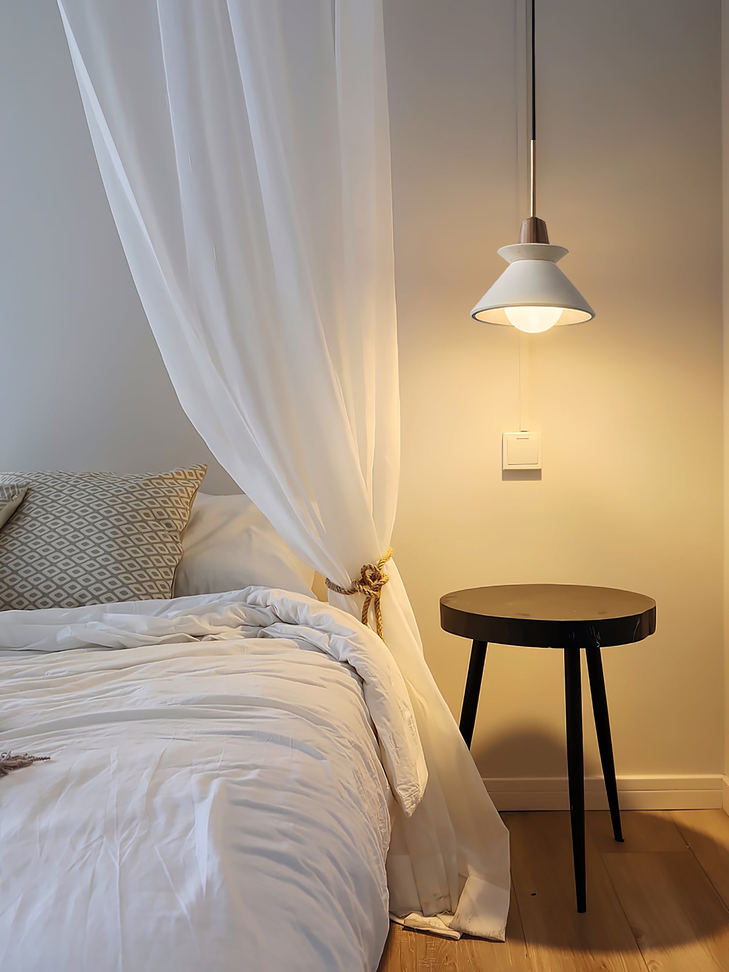 FENWICK NORDIC HANGING ILLUMINATION