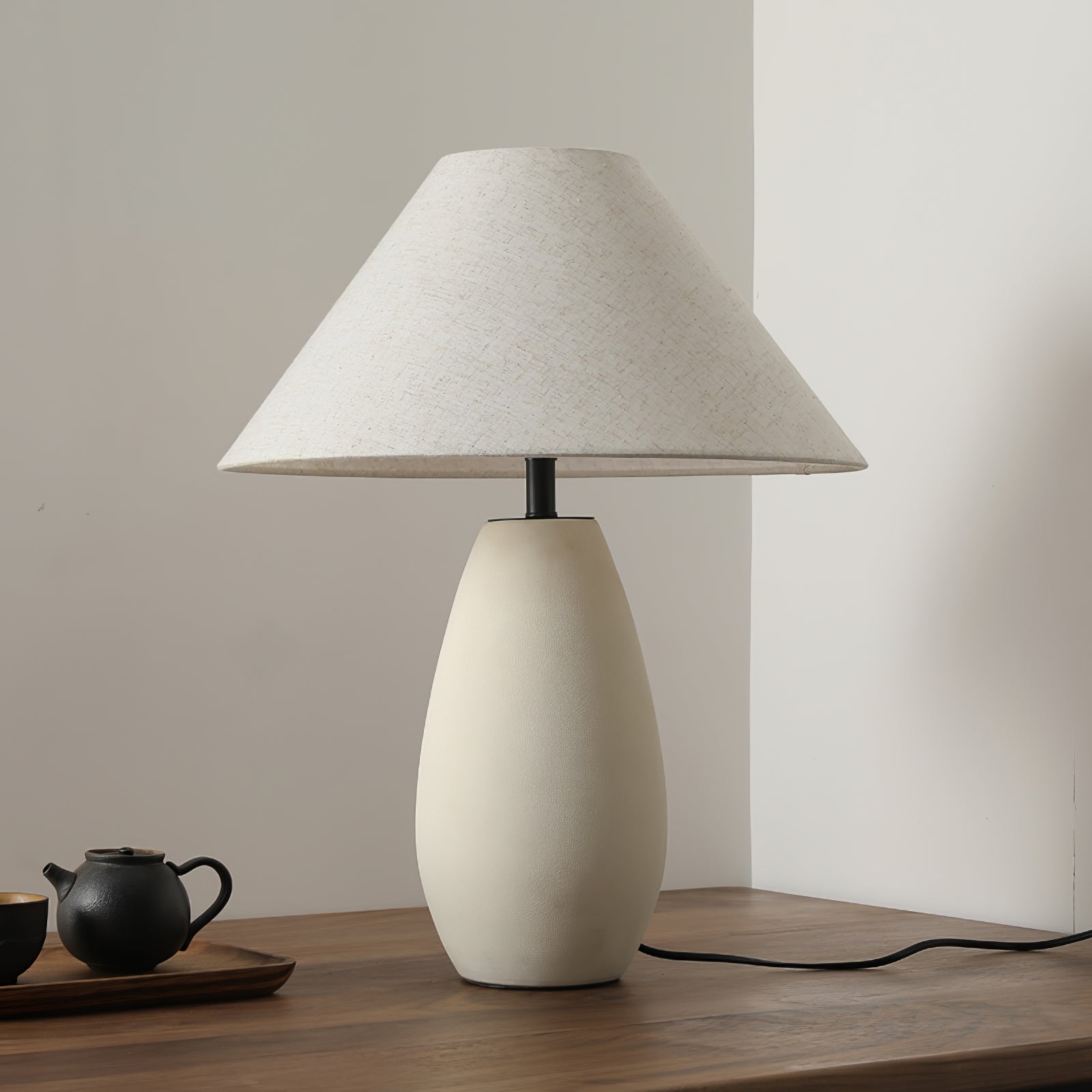 CHARING CROSS PORCELAIN ILLUMINATOR