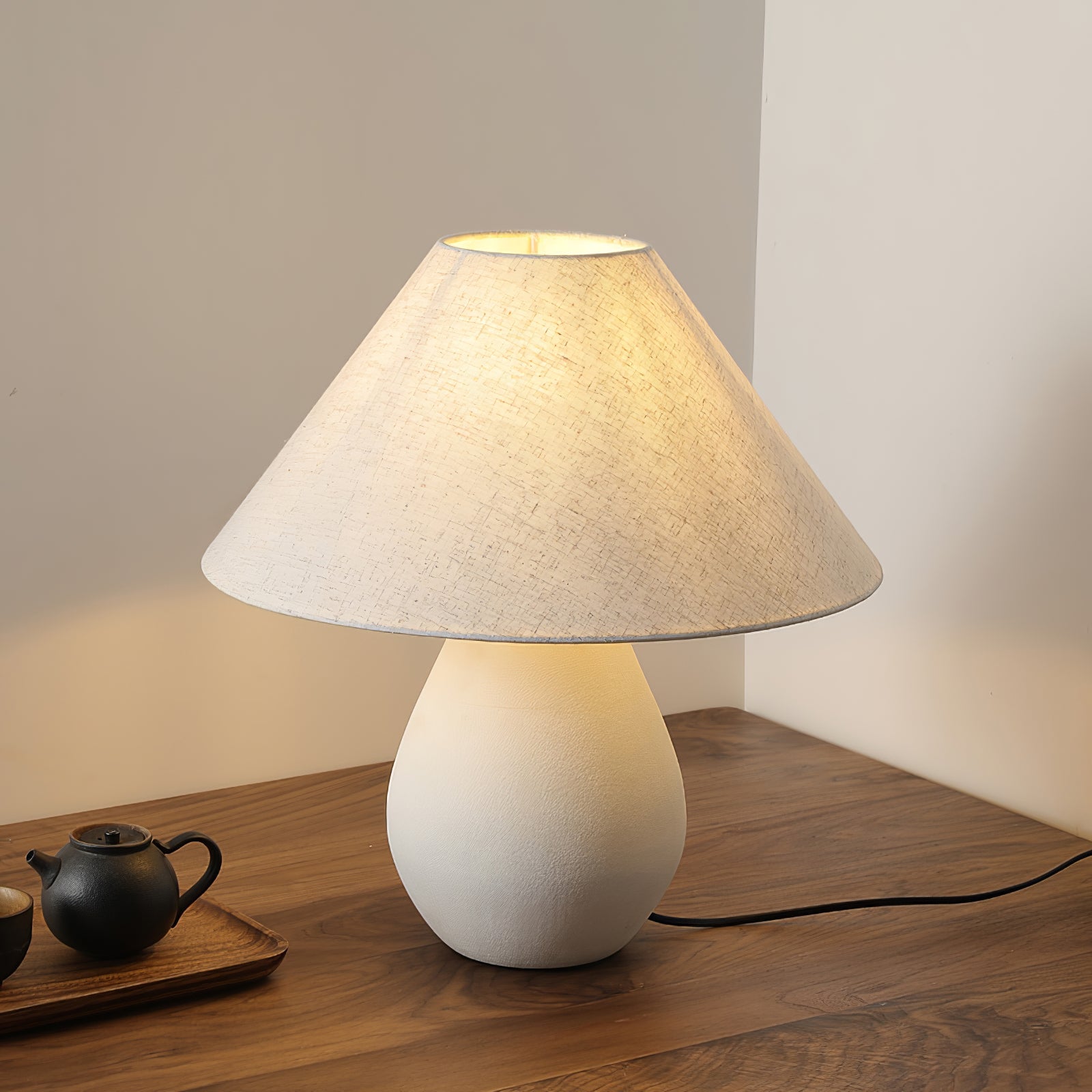 CHARING CROSS PORCELAIN ILLUMINATOR