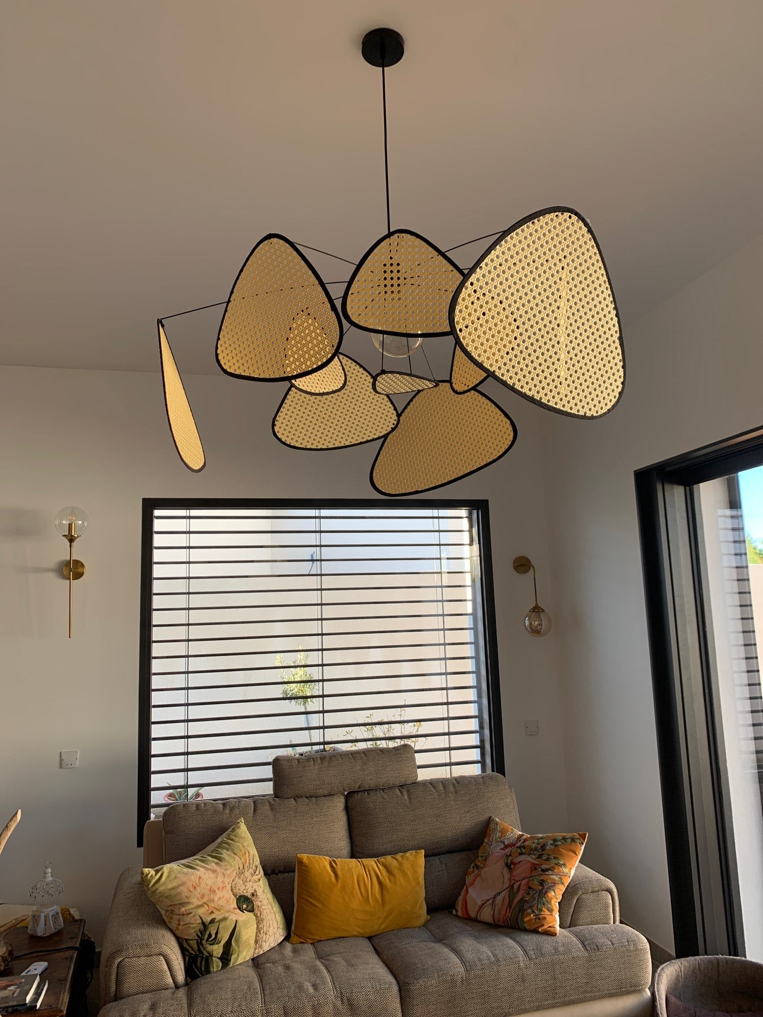 RAVENSCROFT WOVEN LANTERN PENDANT