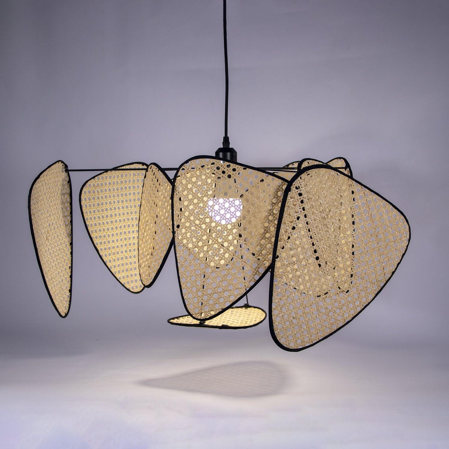 RAVENSCROFT WOVEN LANTERN PENDANT