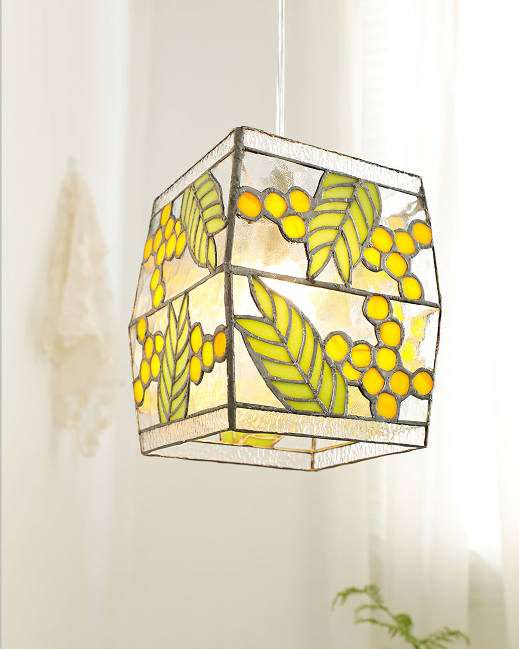 ELDRIDGE FIBROUS SPHERE HANGING LIGHT