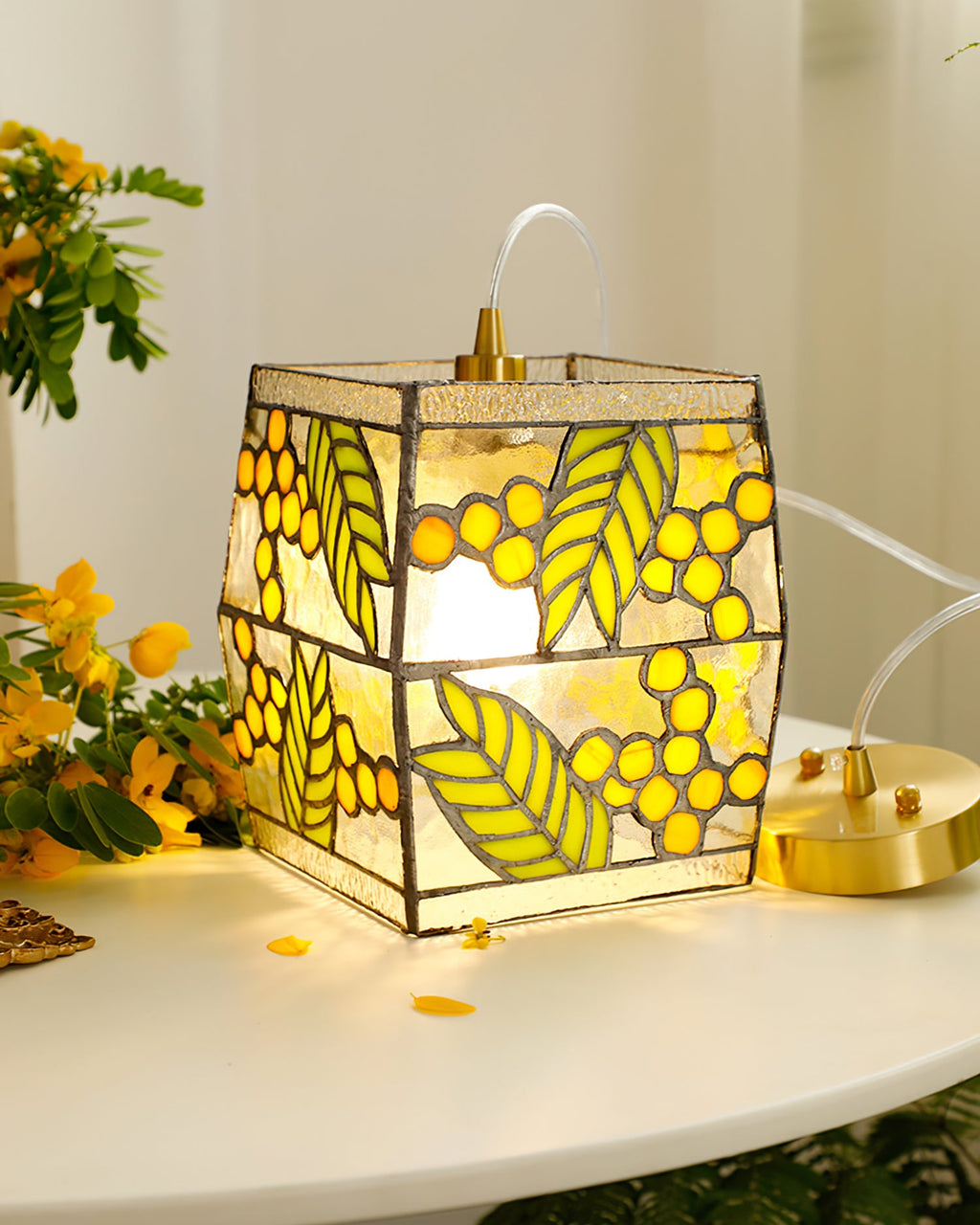 ELDRIDGE FIBROUS SPHERE HANGING LIGHT