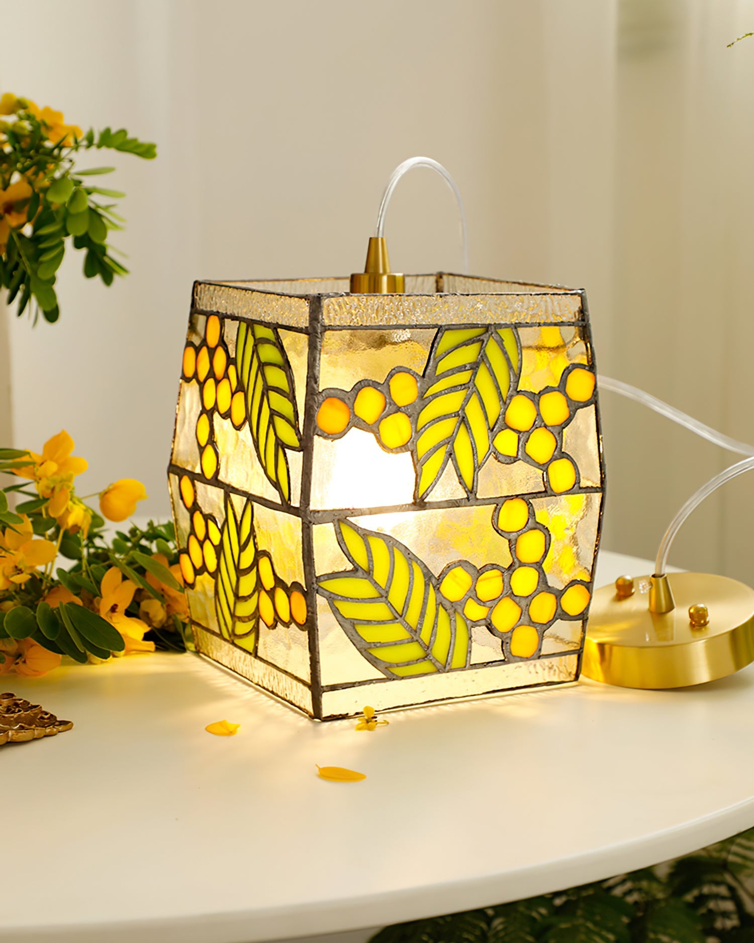 ELDRIDGE FIBROUS SPHERE HANGING LIGHT
