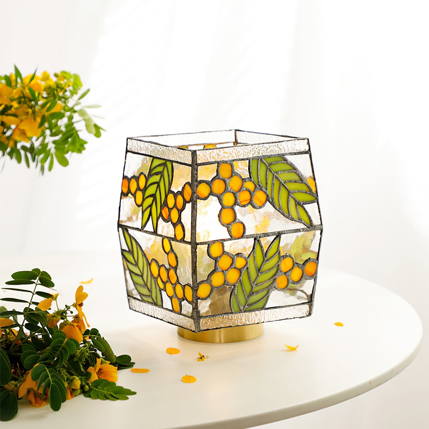 FENWICK BOTANICAL INSPIRATION TABLE LAMP