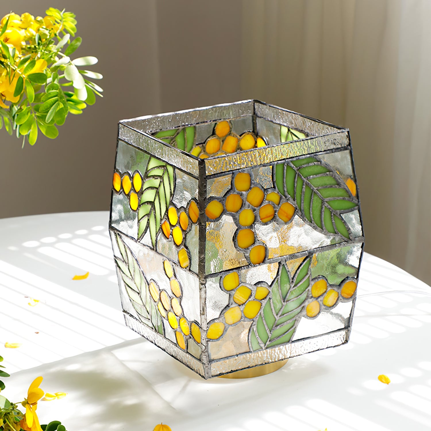 FENWICK BOTANICAL INSPIRATION TABLE LAMP
