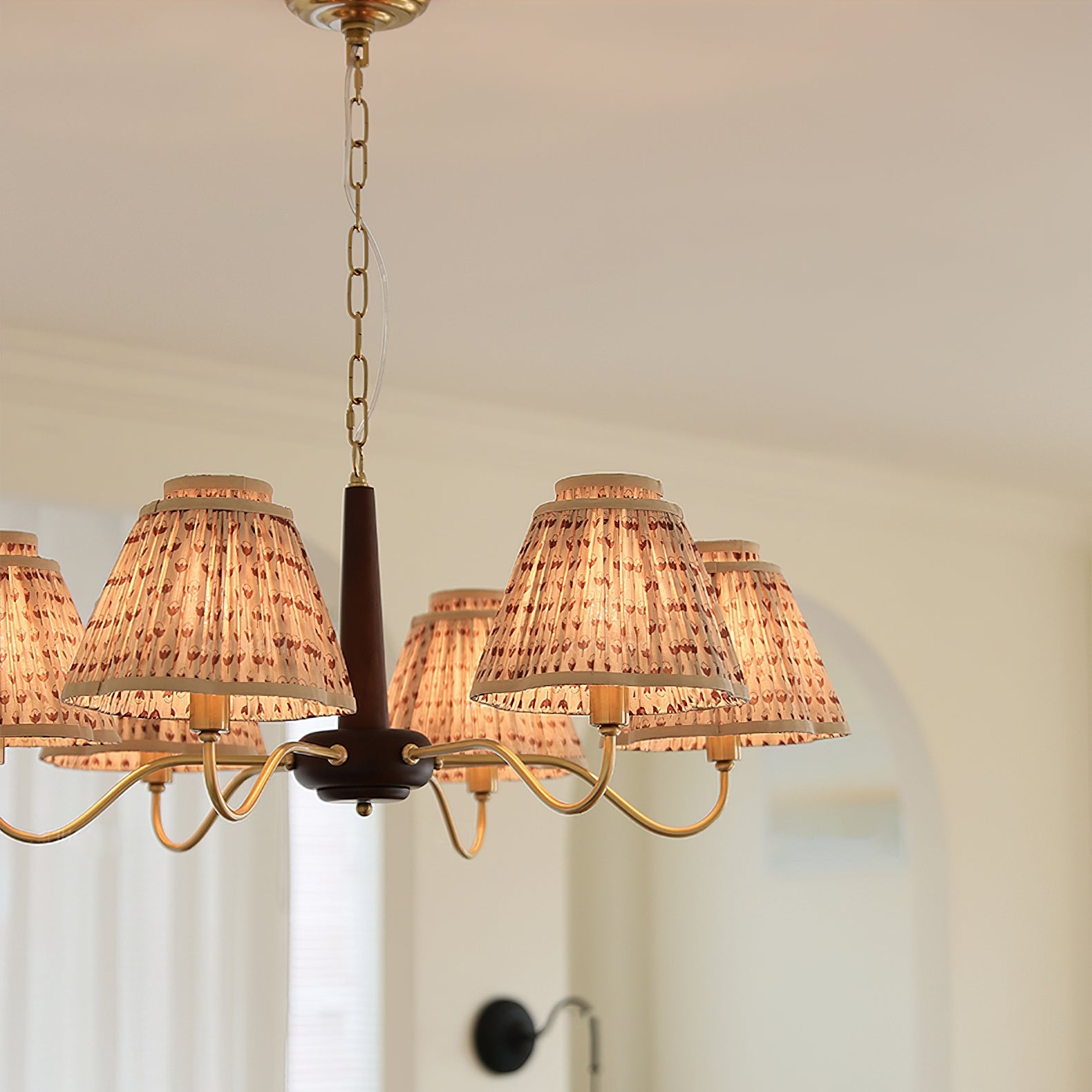 VANDERBILT CRYSTAL FOLIAGE CHANDELIER