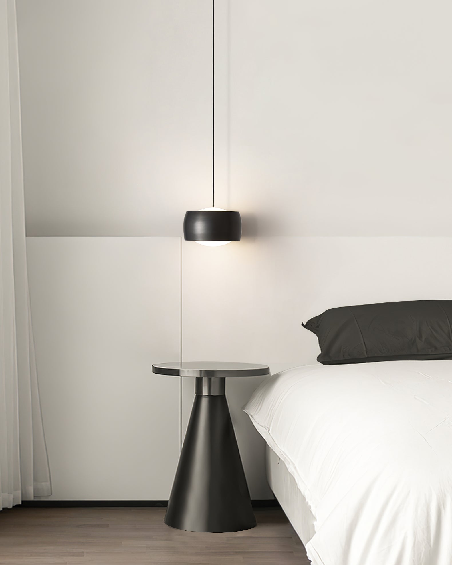 RAVENSCROFT ILLUMINATION HANGING LANTERN