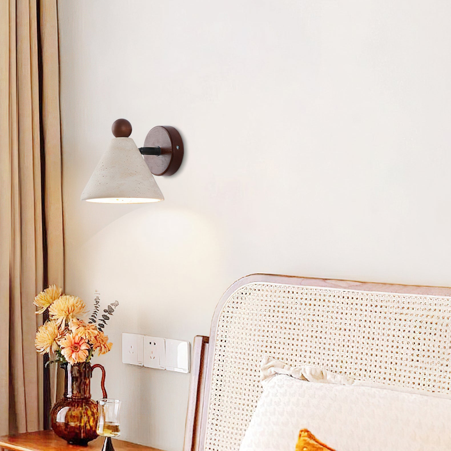 WINDSOR GLOW WALL SCONCE