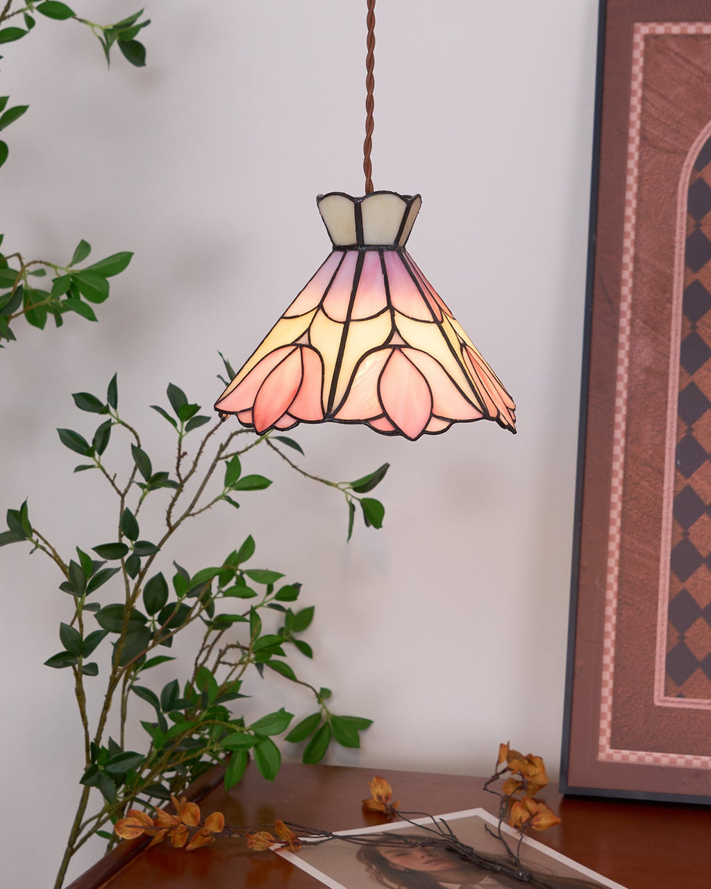 WINTHORPE ARTISAN GLASS PENDANT LIGHT
