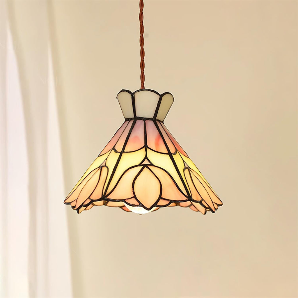 WINTHORPE ARTISAN GLASS PENDANT LIGHT