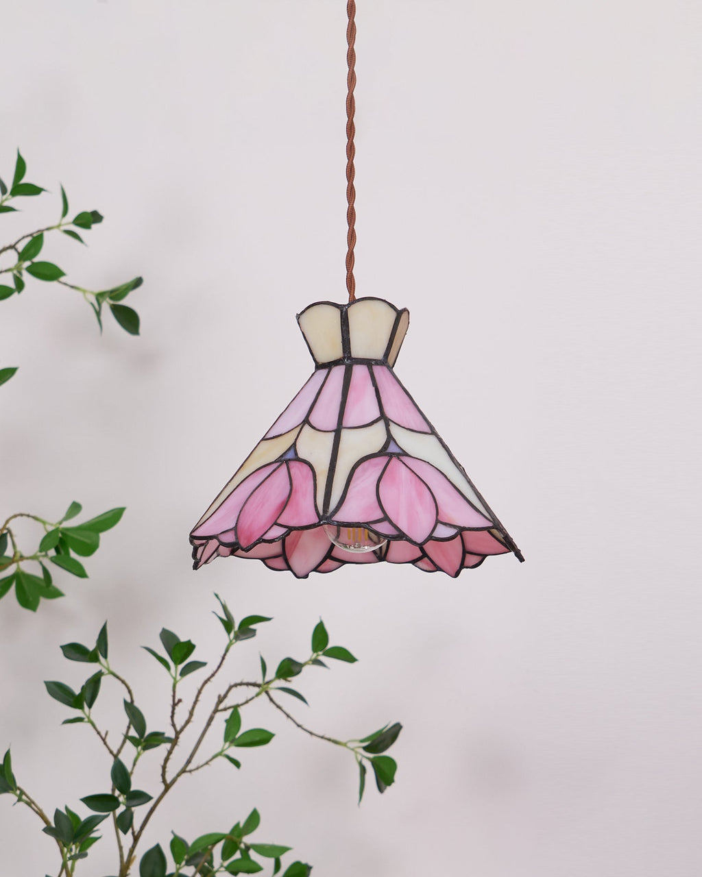 WINTHORPE ARTISAN GLASS PENDANT LIGHT