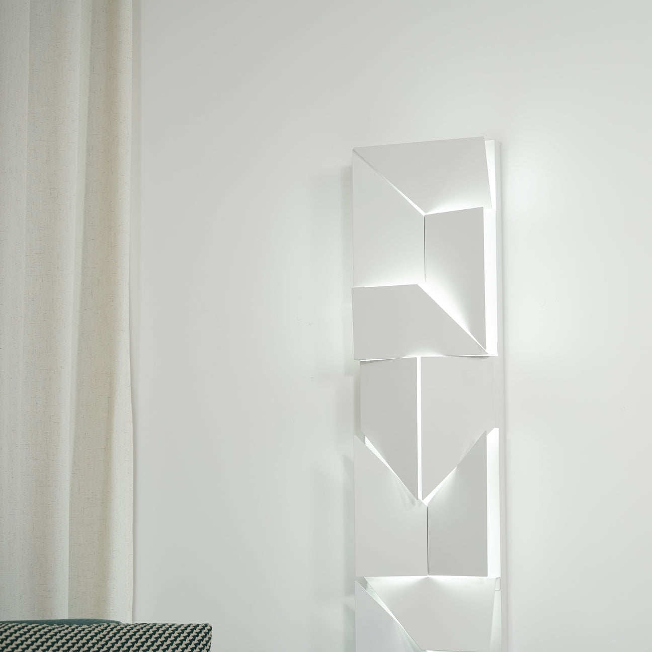 RAVENHURST MURMUR WALL SCONCE