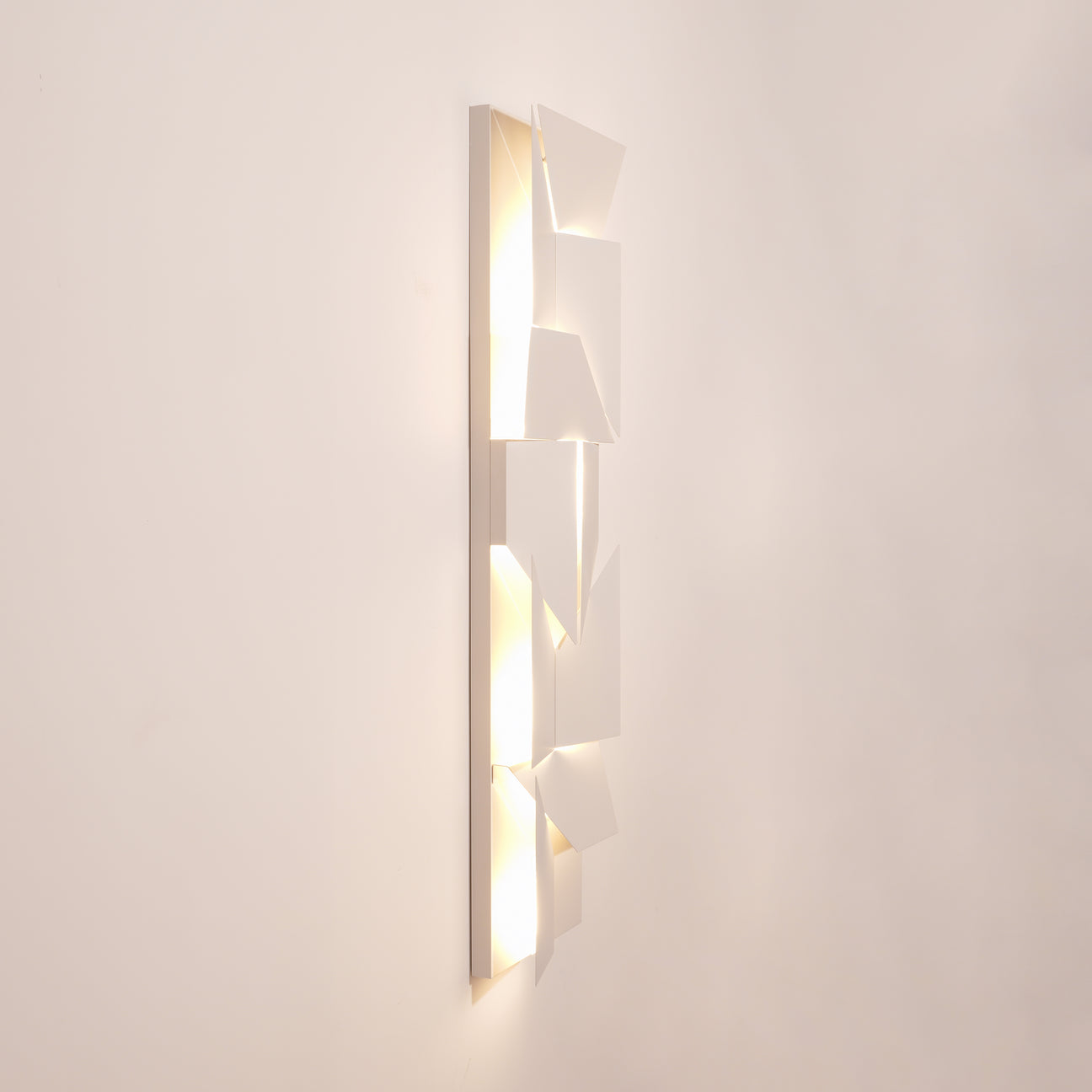 RAVENHURST MURMUR WALL SCONCE