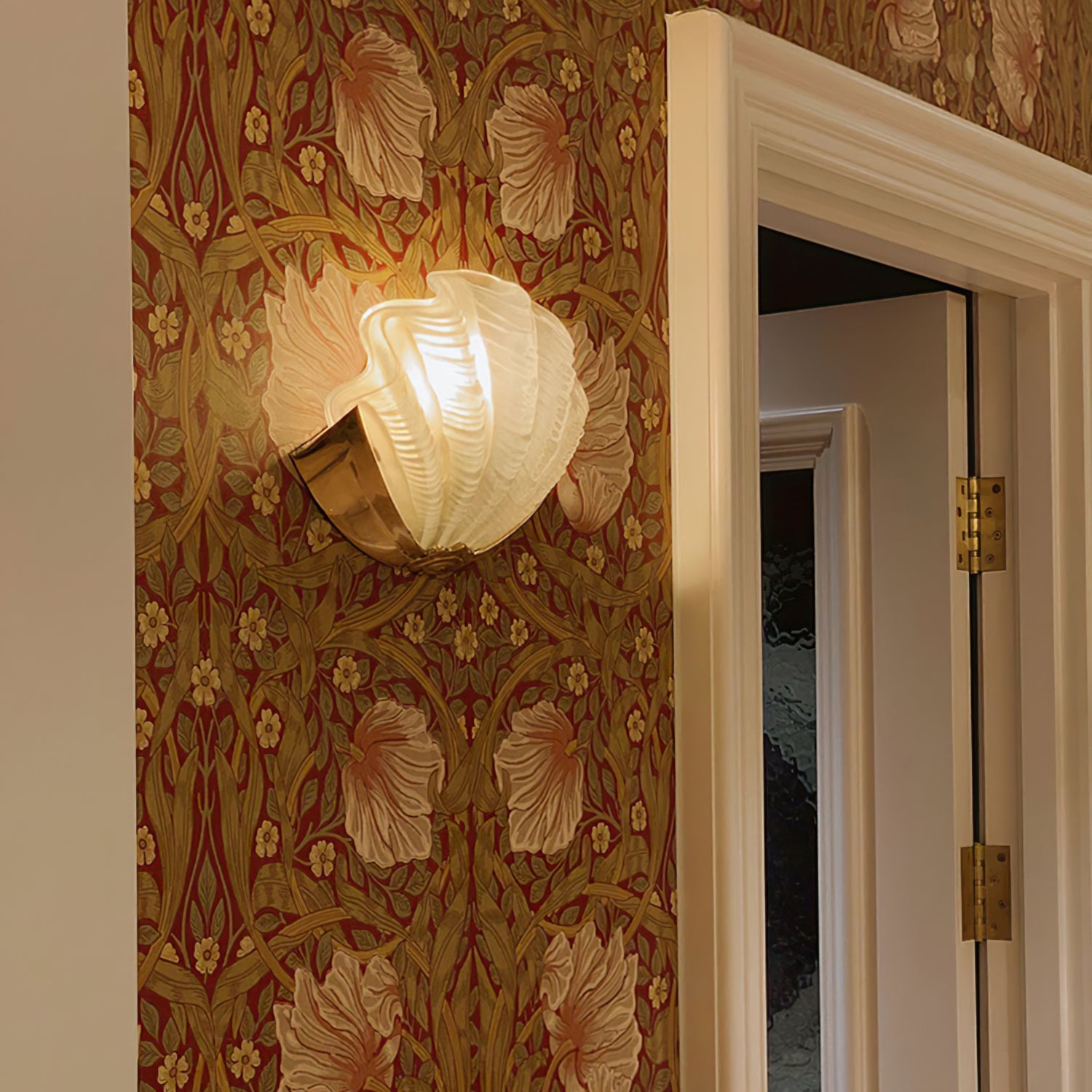 WINDSOR SHELL INLAY BRASS WALL SCONCE