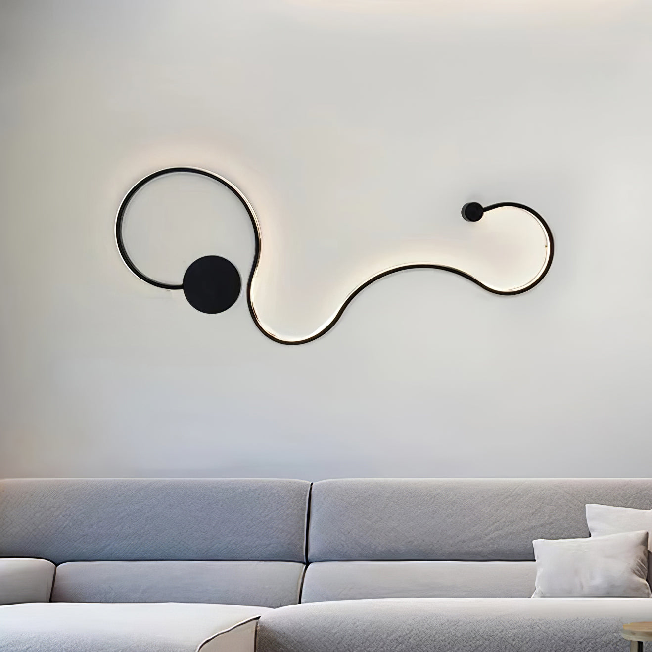VIVIENNE SERPENTINE WALL SCONCE