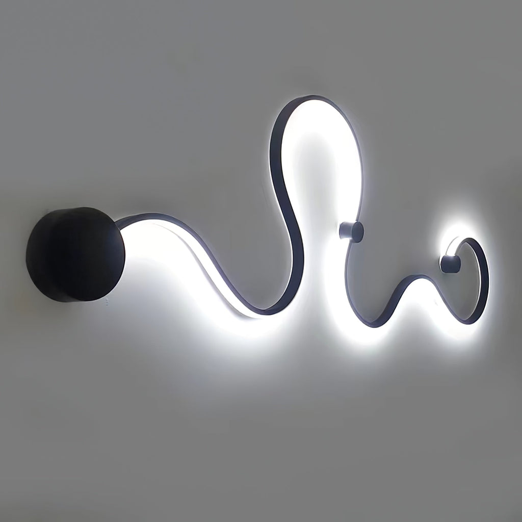 VIVIENNE SERPENTINE WALL SCONCE