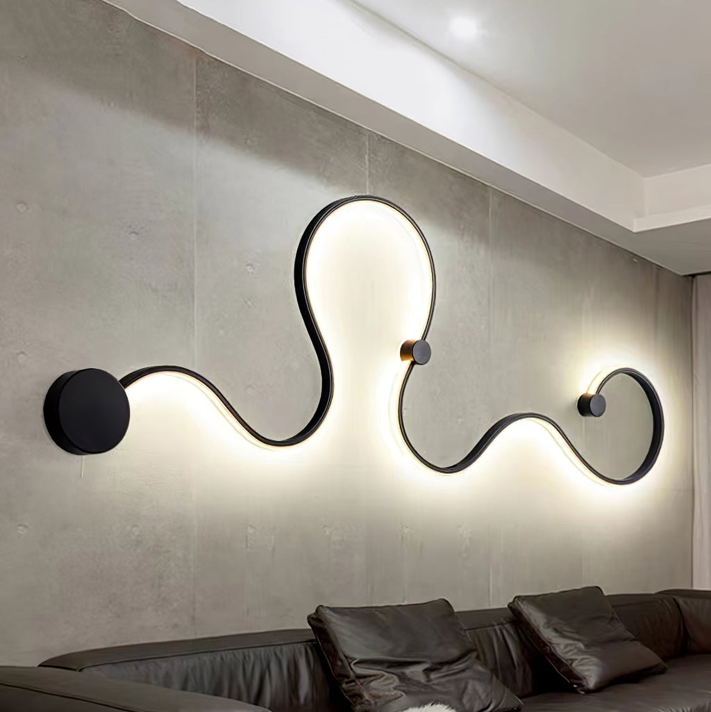 VIVIENNE SERPENTINE WALL SCONCE
