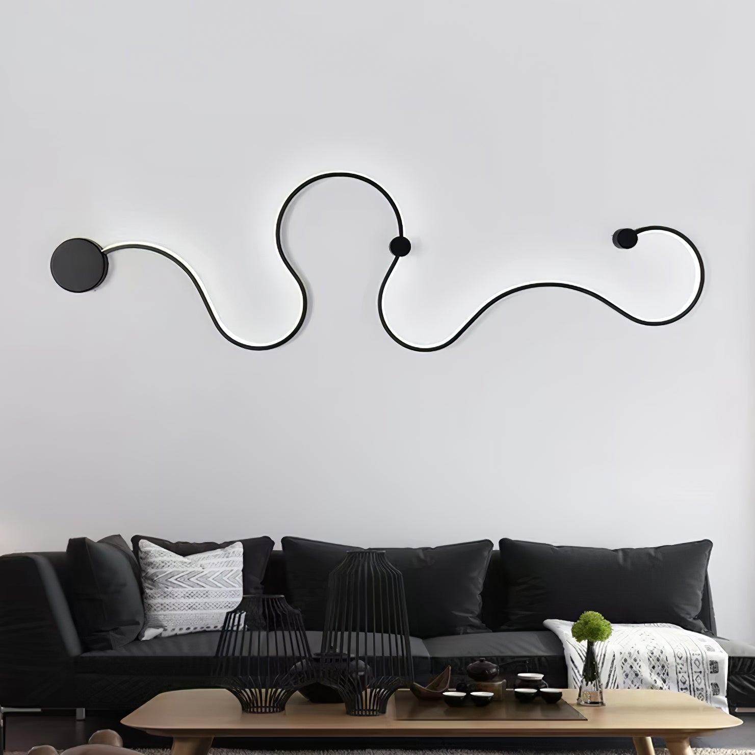 VIVIENNE SERPENTINE WALL SCONCE