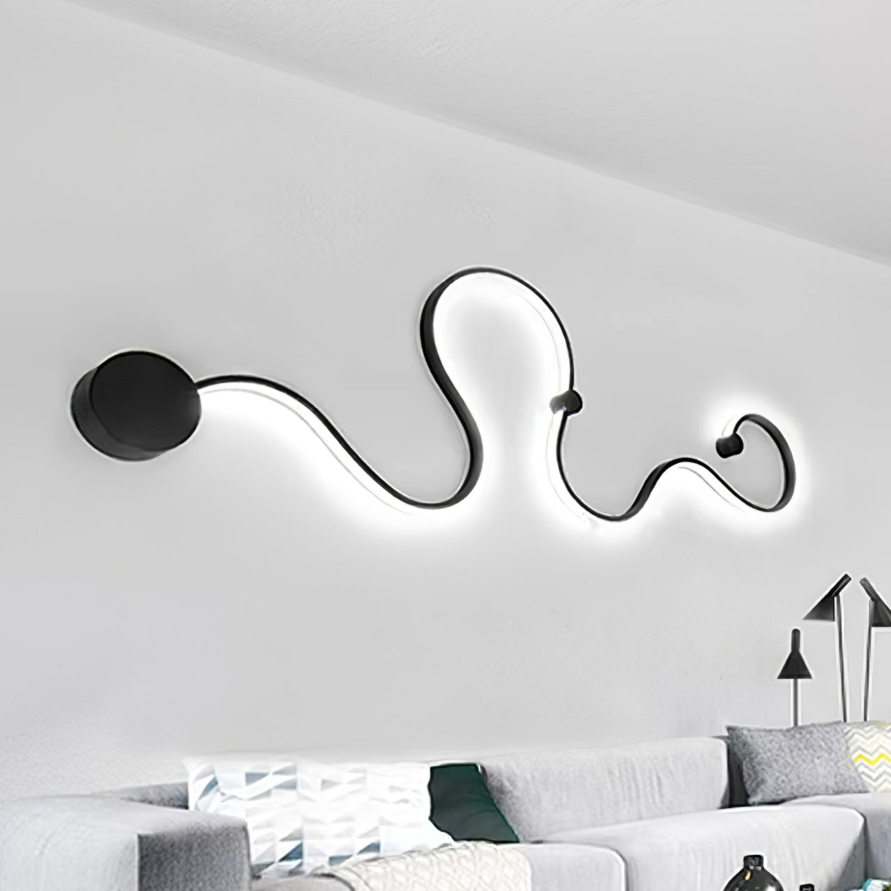VIVIENNE SERPENTINE WALL SCONCE