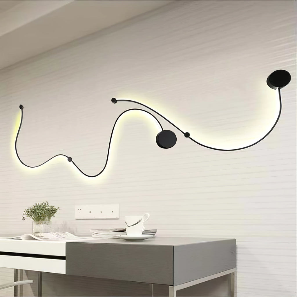 VIVIENNE SERPENTINE WALL SCONCE