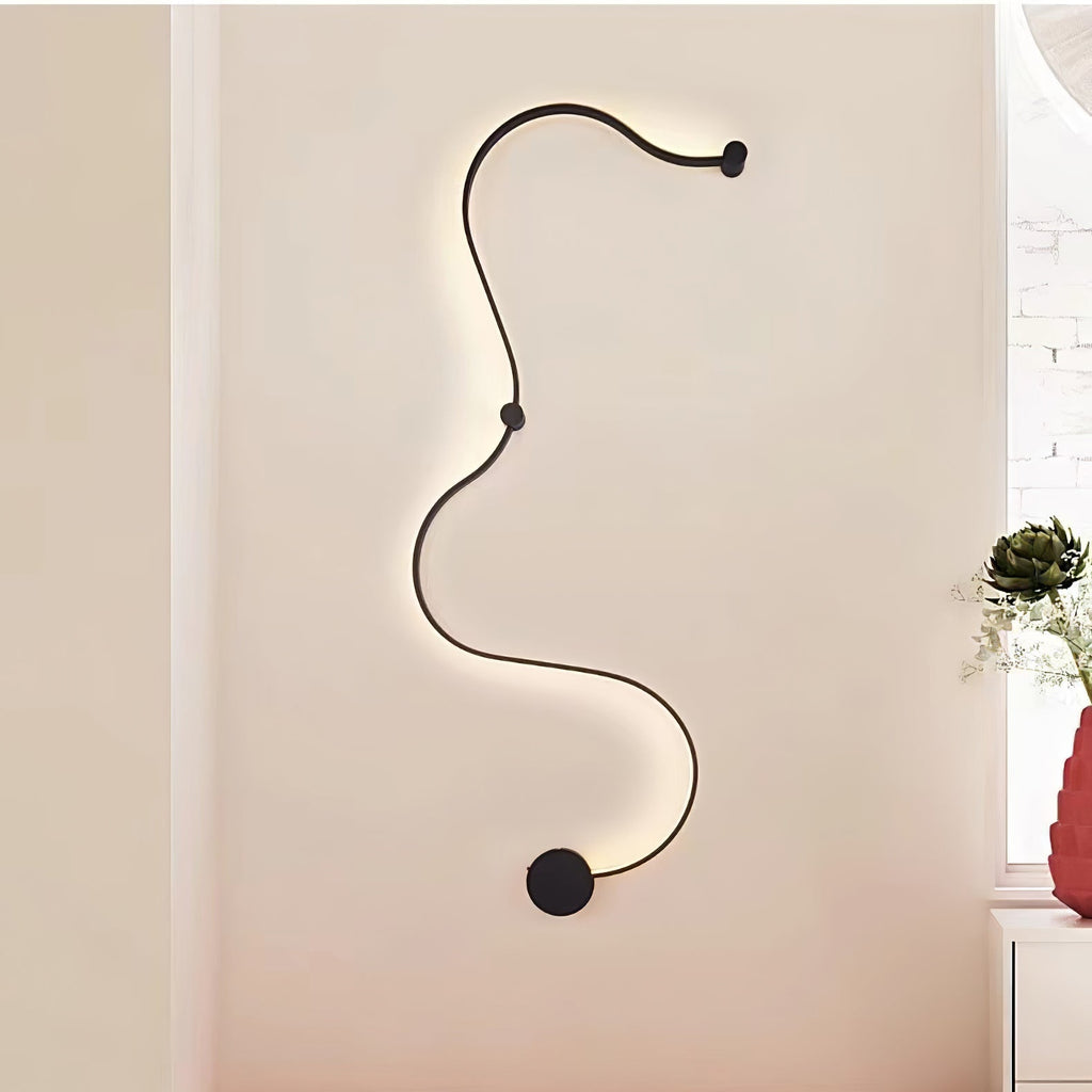 VIVIENNE SERPENTINE WALL SCONCE