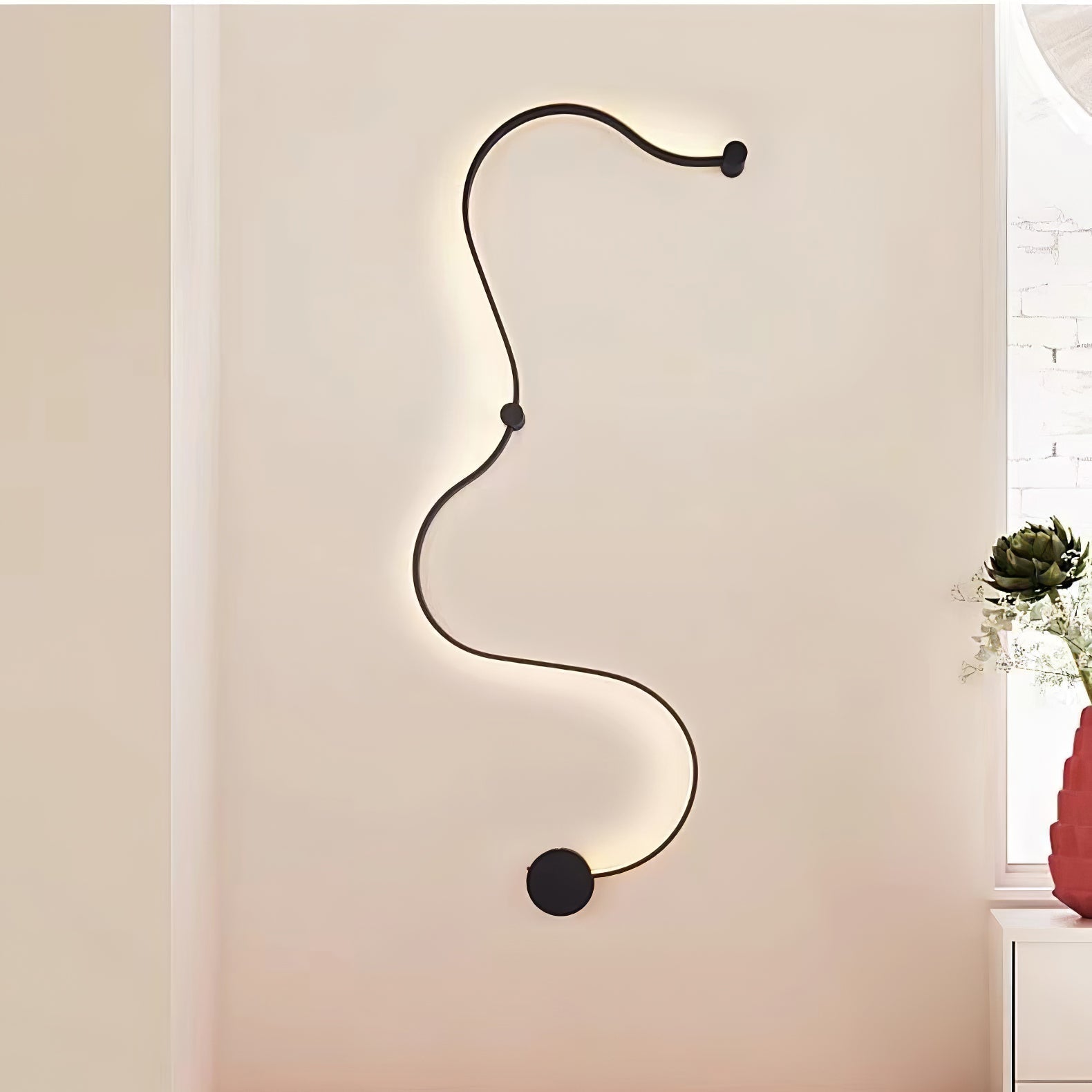 VIVIENNE SERPENTINE WALL SCONCE
