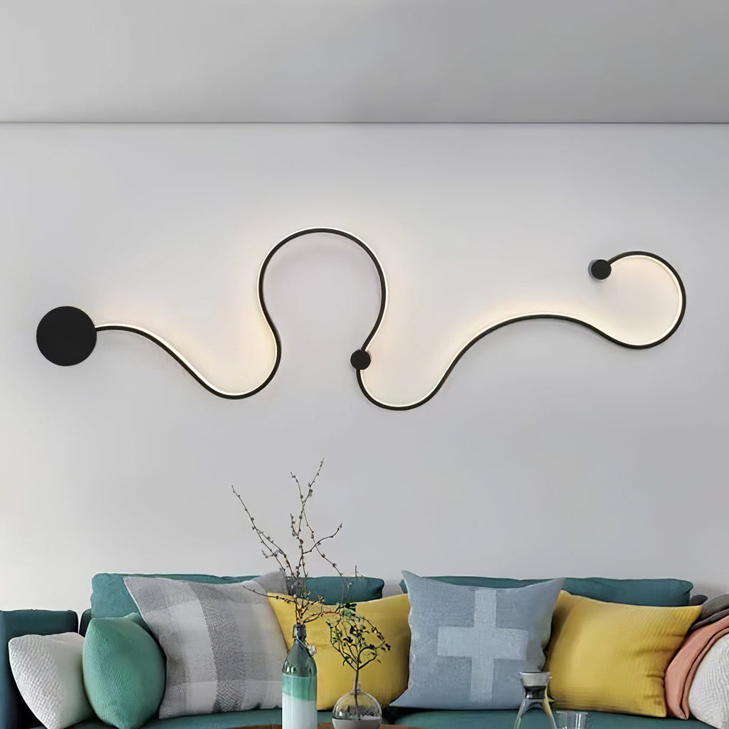 VIVIENNE SERPENTINE WALL SCONCE