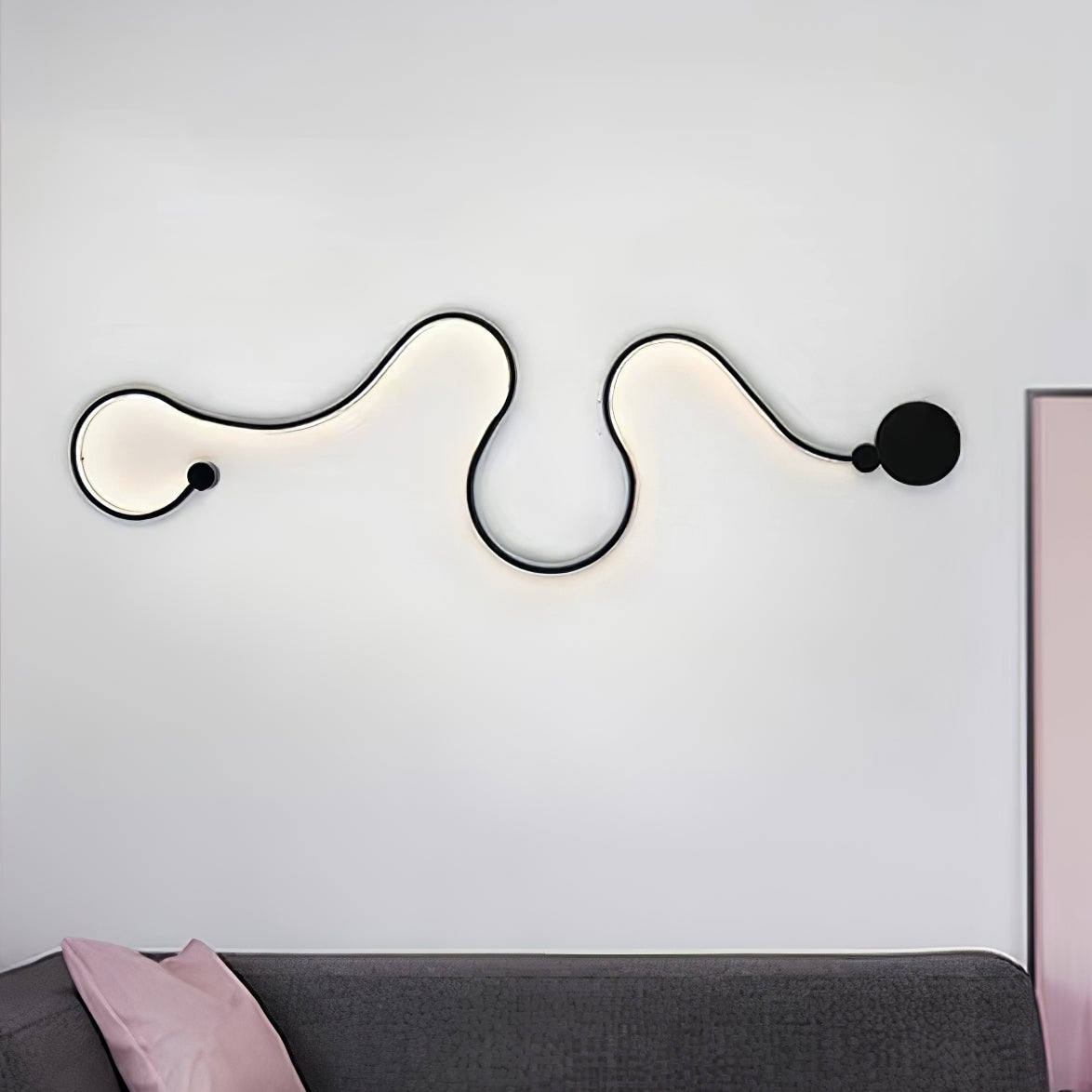 VIVIENNE SERPENTINE WALL SCONCE