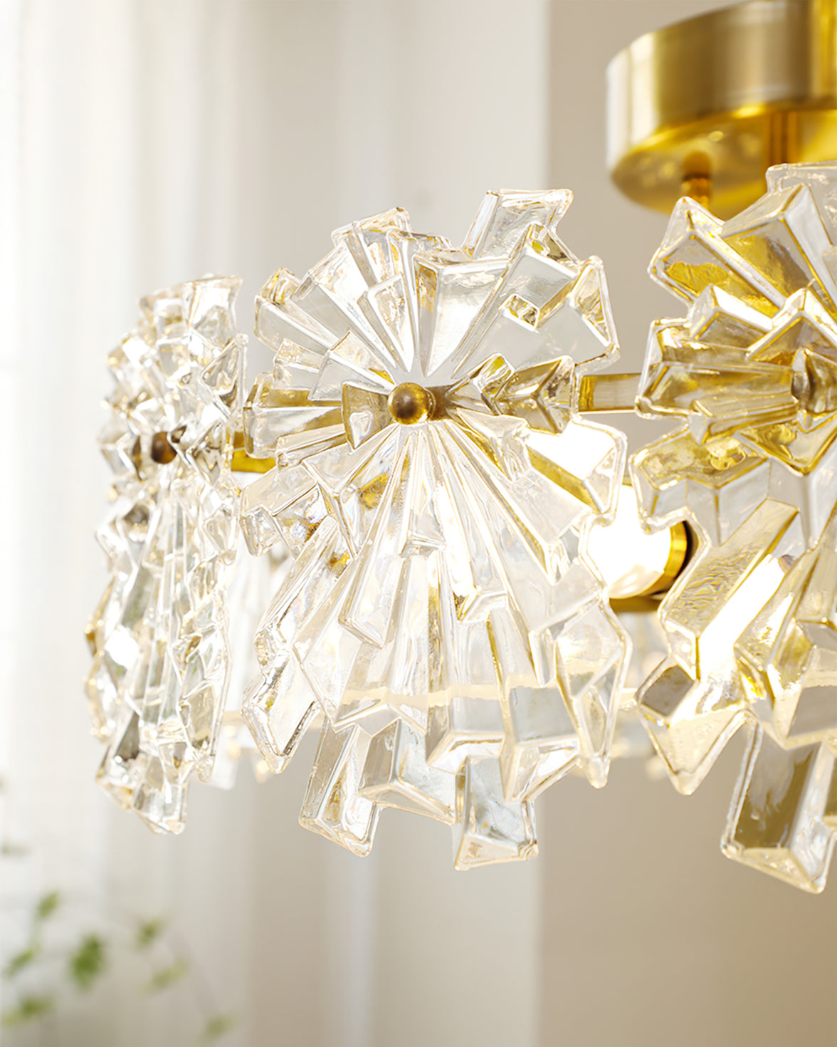 FROSTED CRYSTAL SNOWDROP CEILING LIGHT