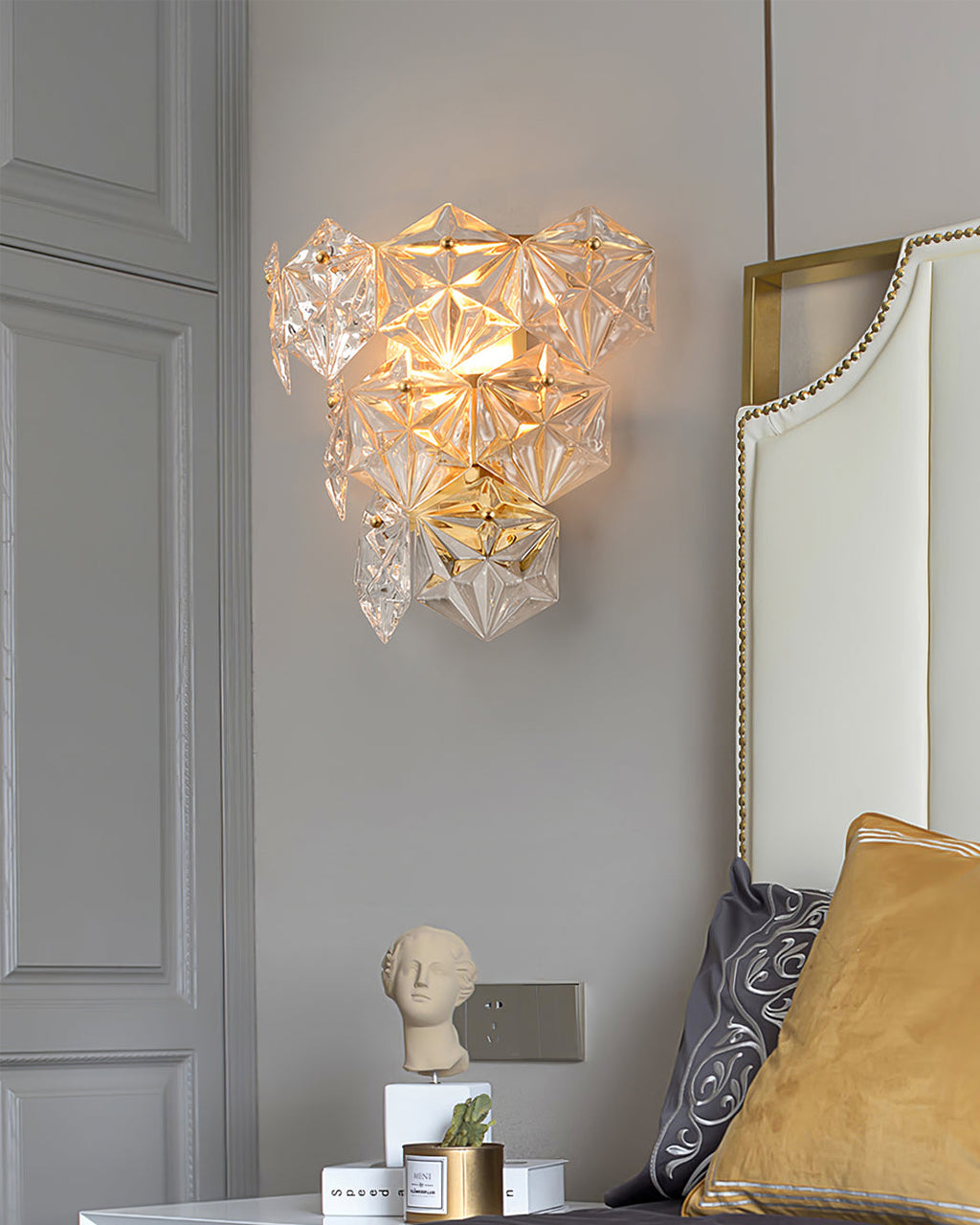 FROSTWELL CRYSTAL FLAKE WALL SCONCE