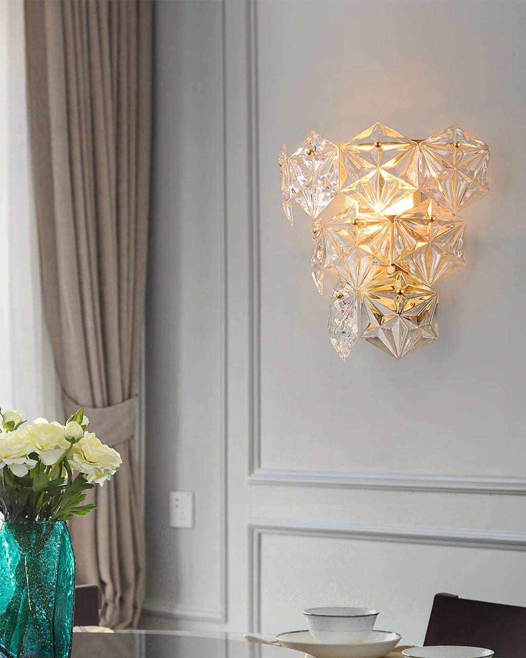 FROSTWELL CRYSTAL FLAKE WALL SCONCE