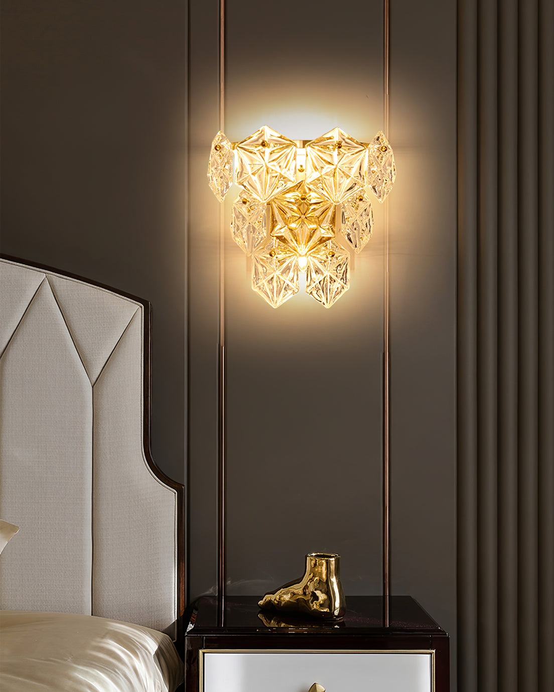 FROSTWELL CRYSTAL FLAKE WALL SCONCE
