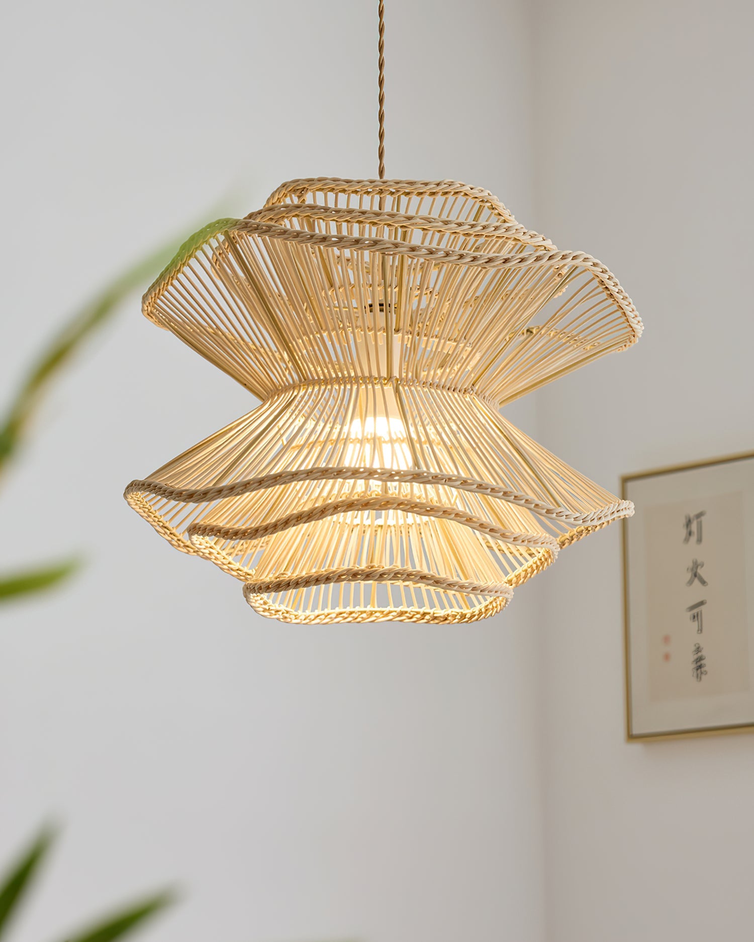 RAVENSCROFT LUMINAIRE HANGING LIGHT