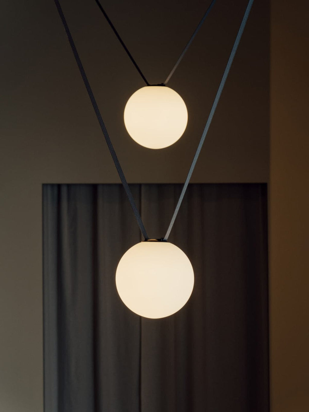 WINTHORPE VINTAGE METAL PENDANT LIGHT