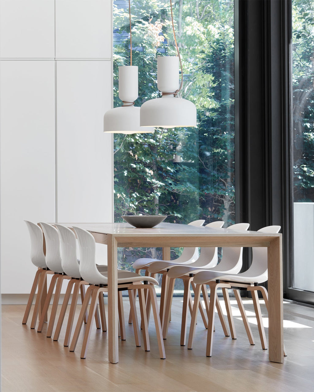 RAVENSHIRE ARTISANAL GLASS HANGING LIGHT