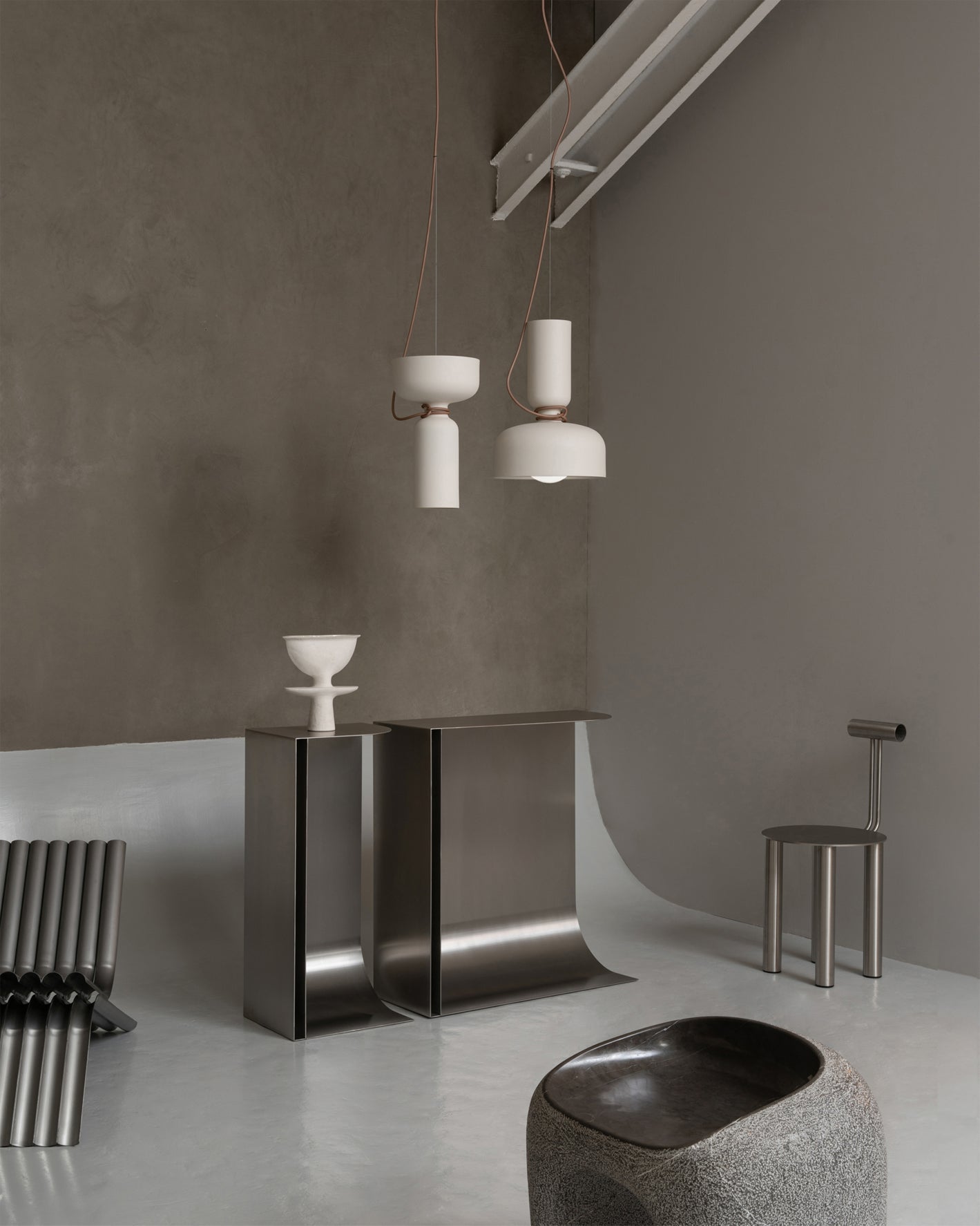 RAVENSHIRE ARTISANAL GLASS HANGING LIGHT