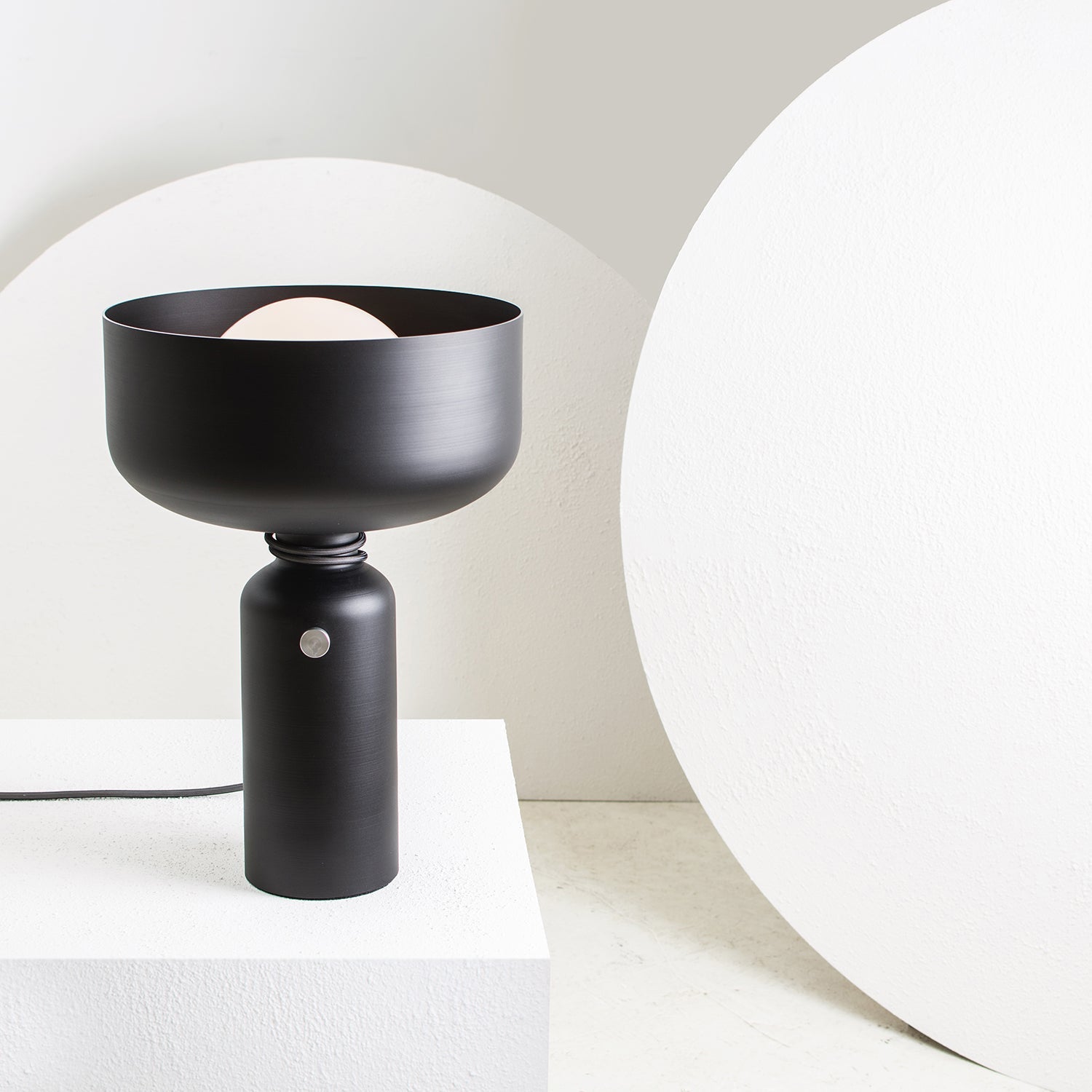 BRAMBLEWOOD ILLUMINATION TABLE LANTERN