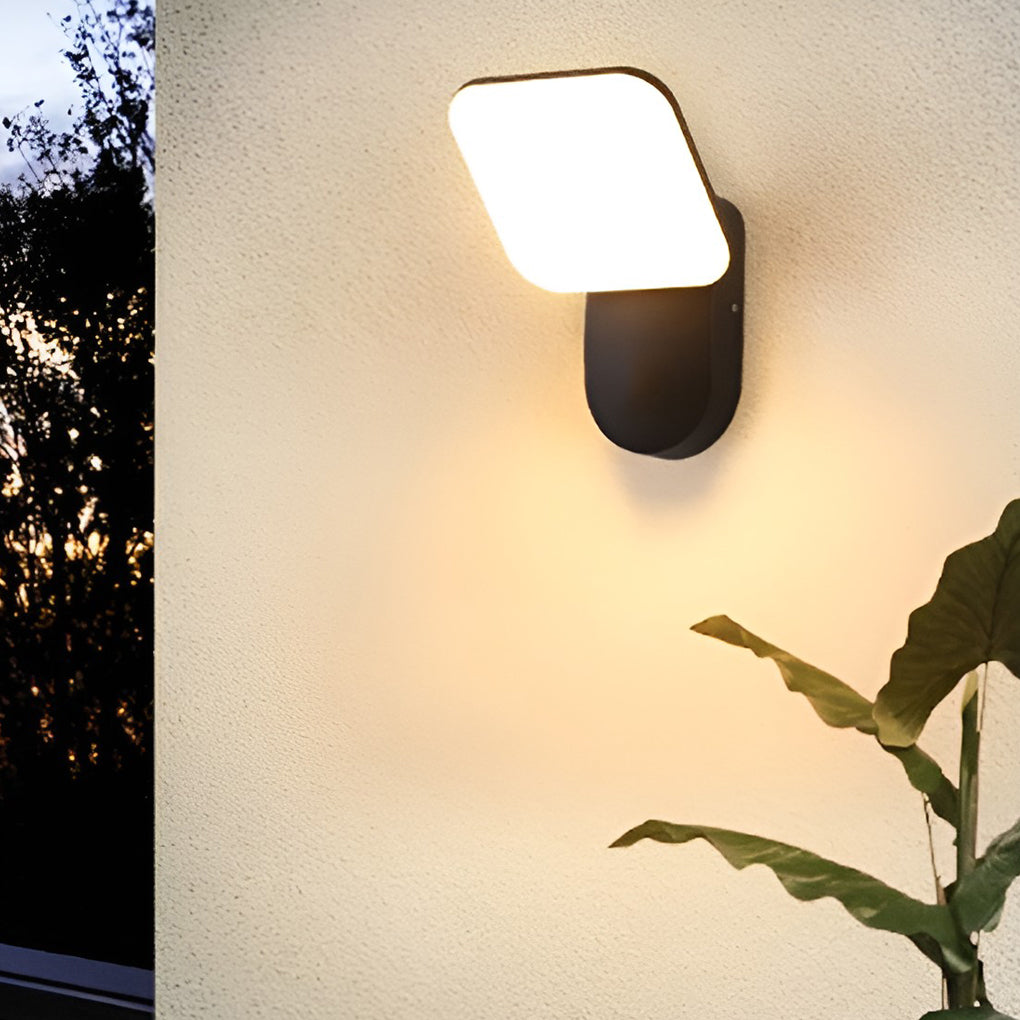 CHATHAM SQUARE 12W WATER-RESISTANT MODERN OUTDOOR WALL SCONCE